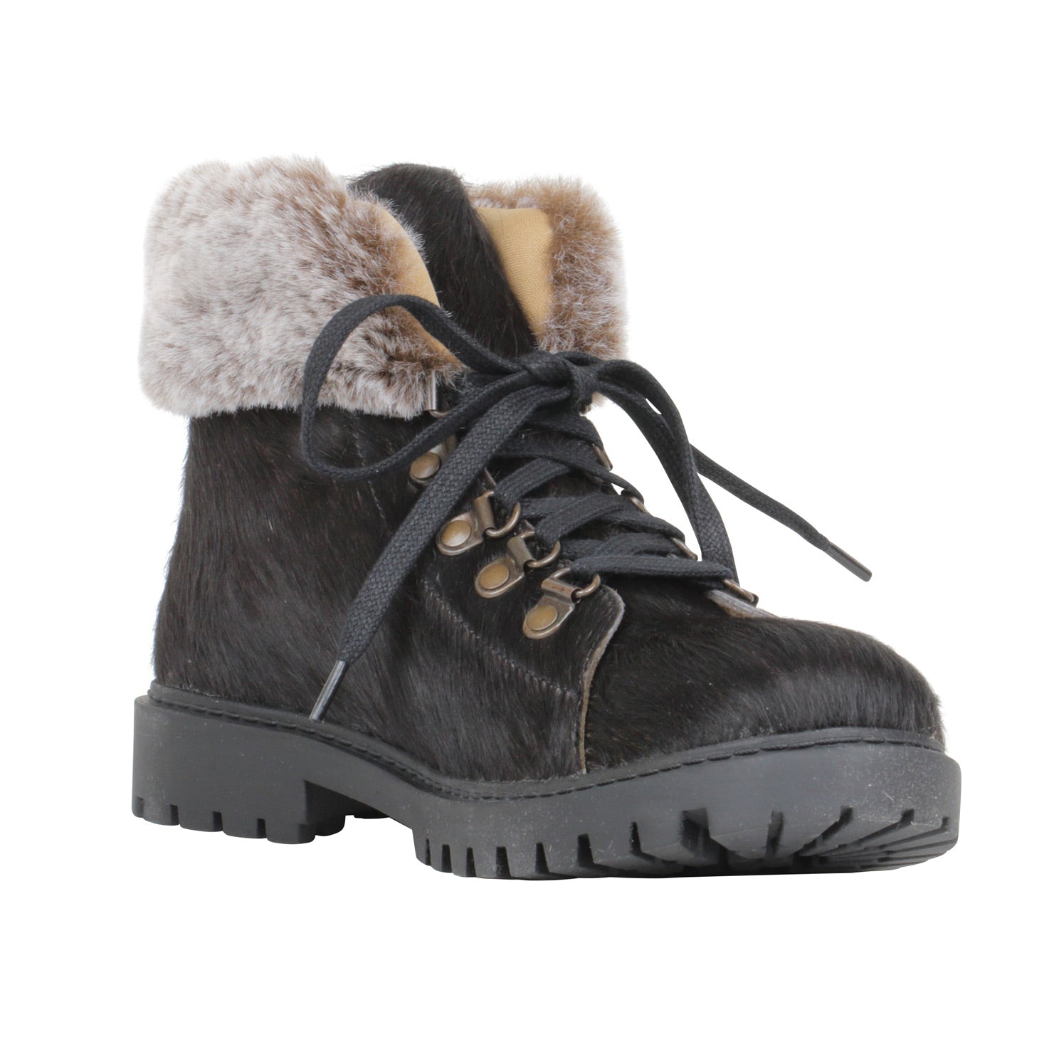 Turbulent Boots