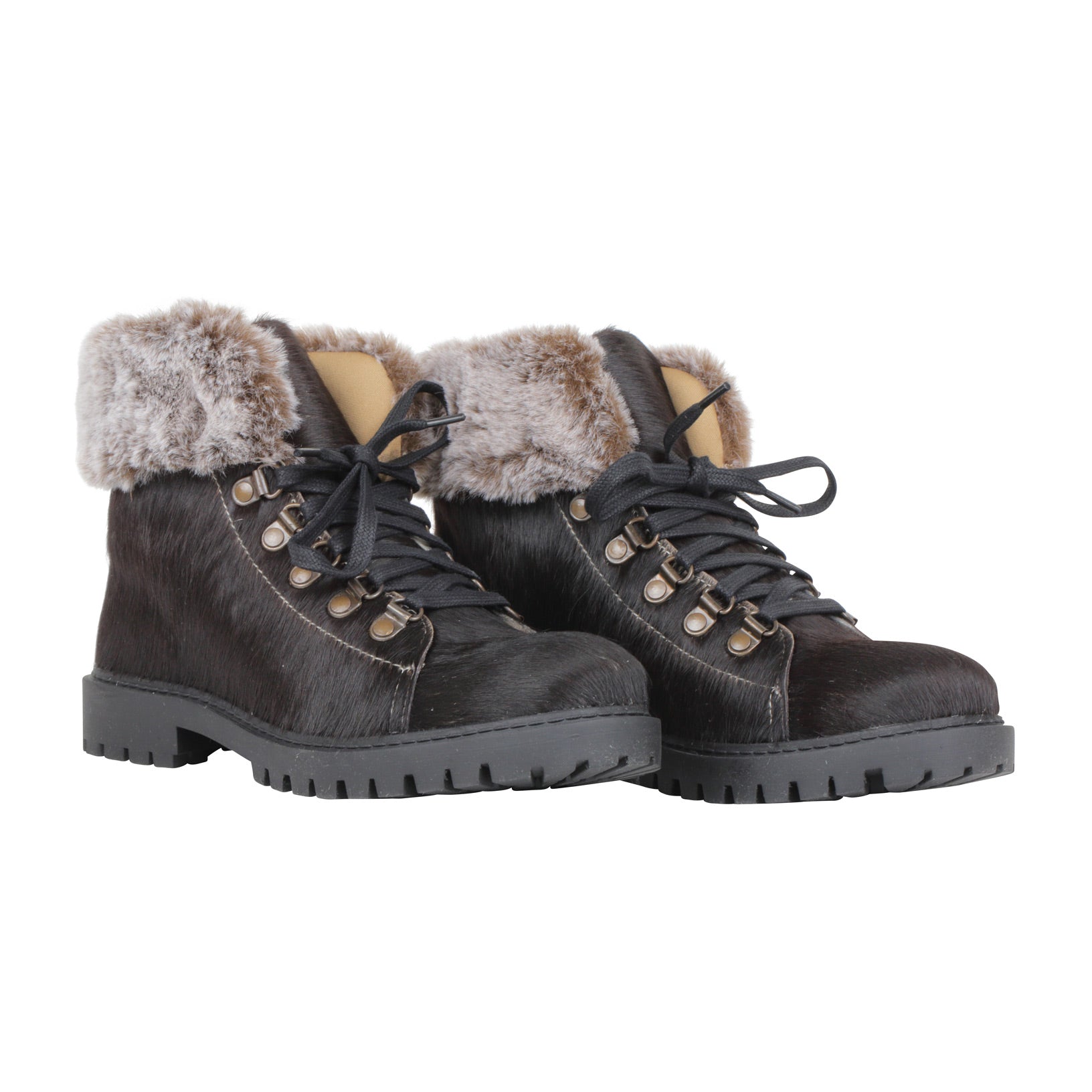 Turbulent Boots