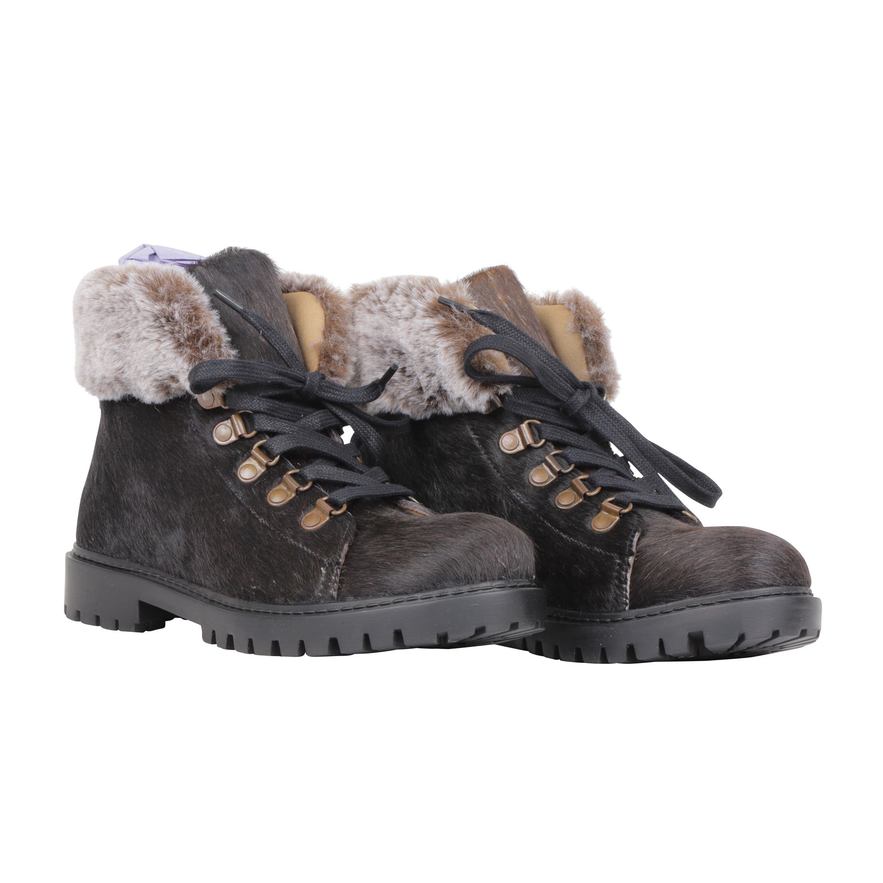 Turbulent Boots