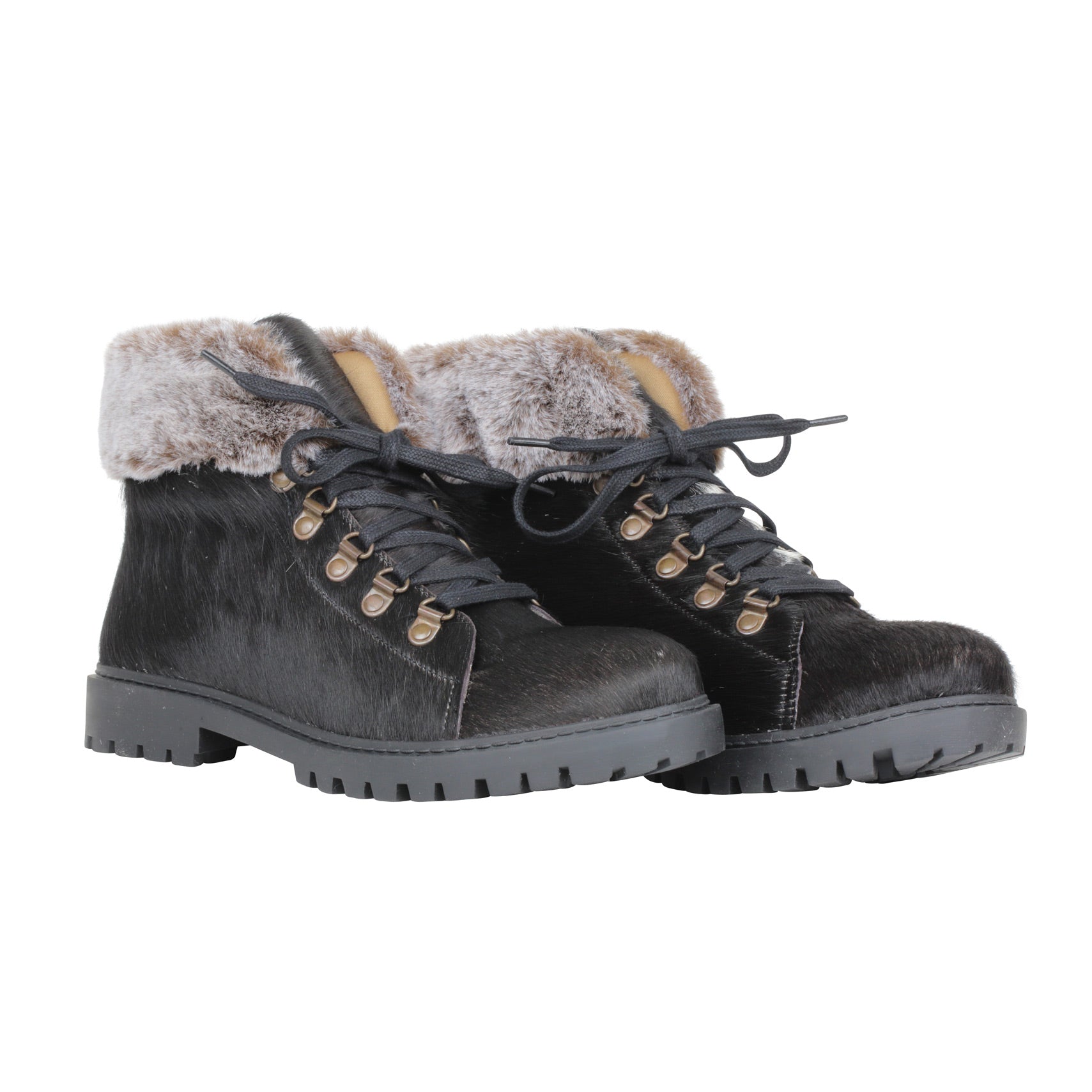 Turbulent Boots