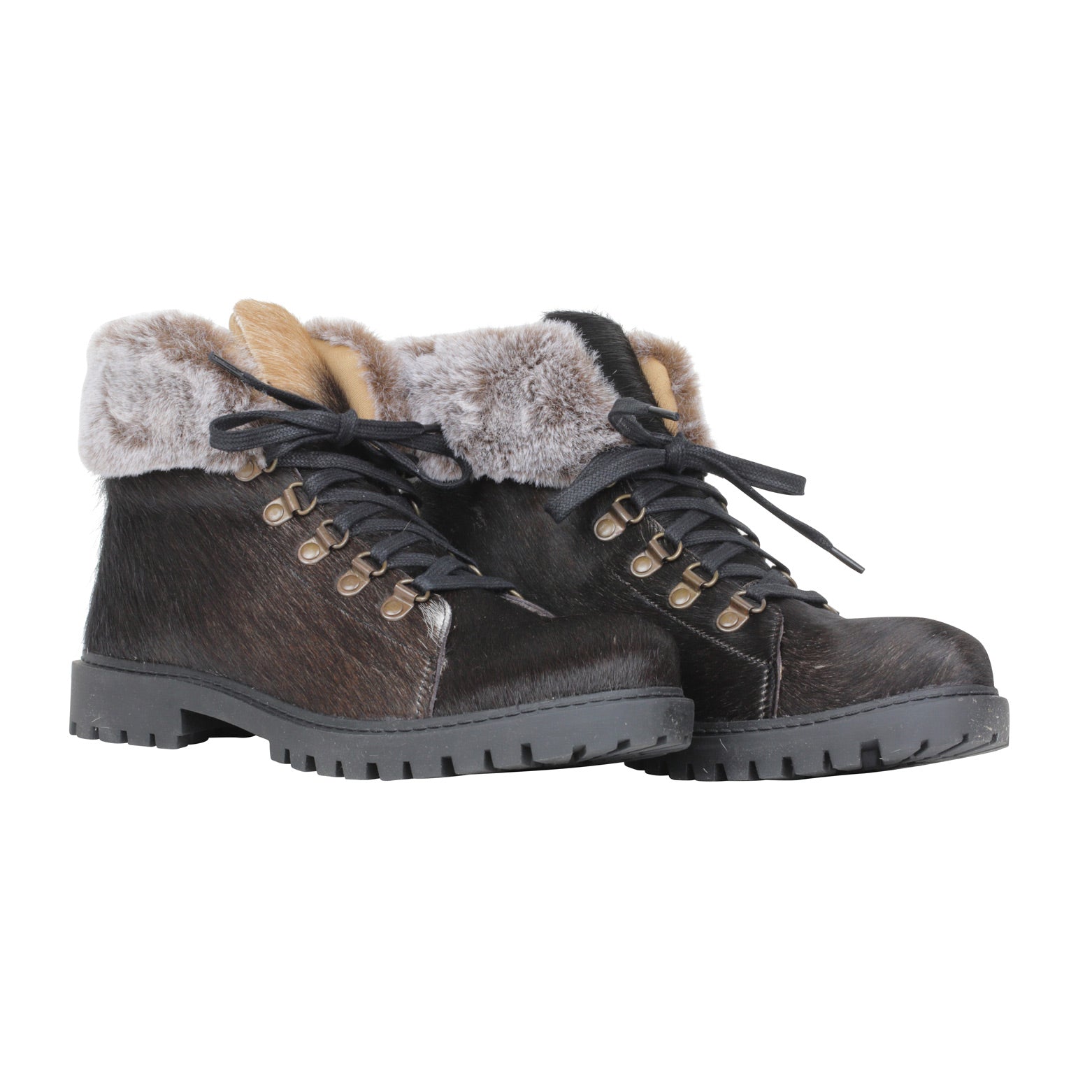 Turbulent Boots
