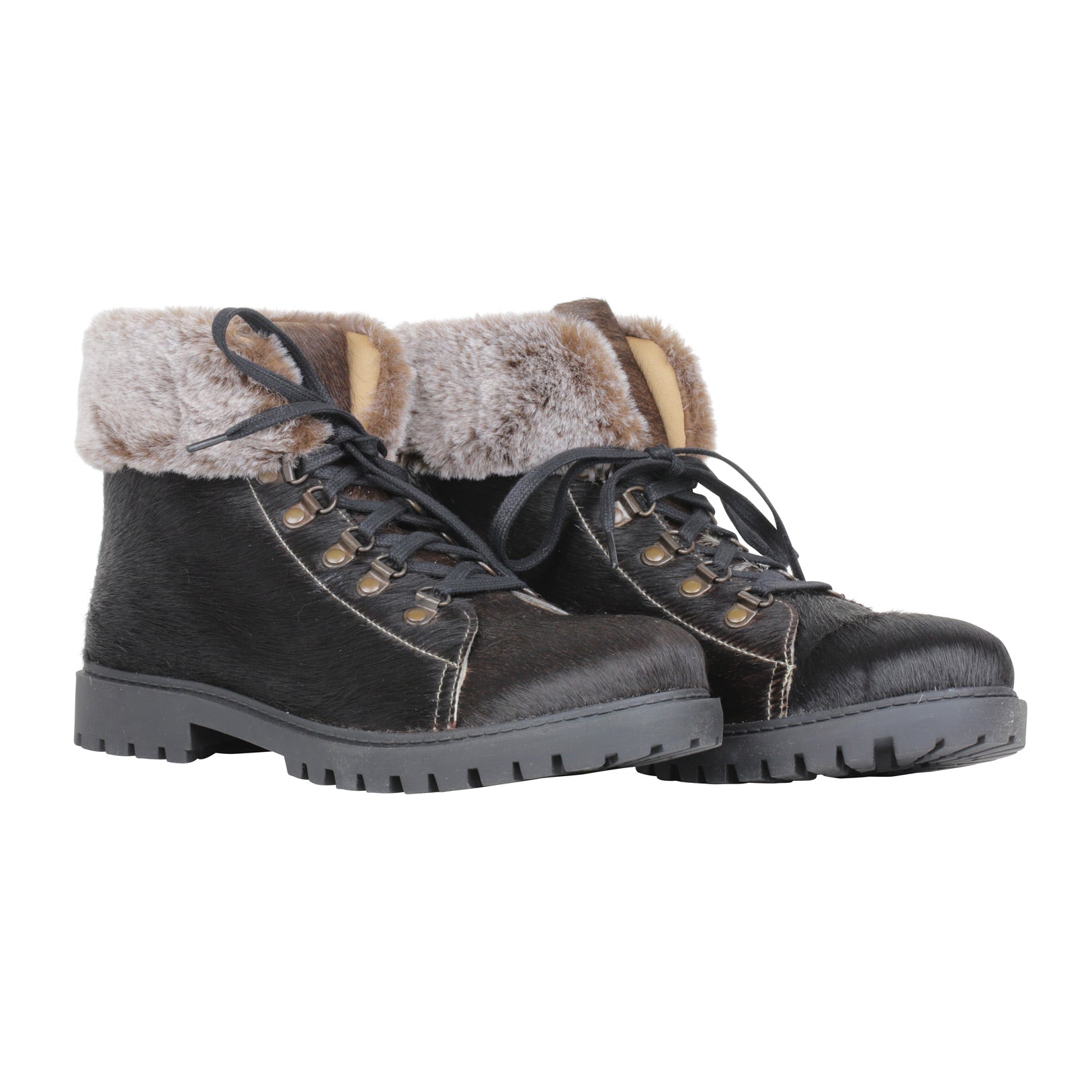 Turbulent Boots