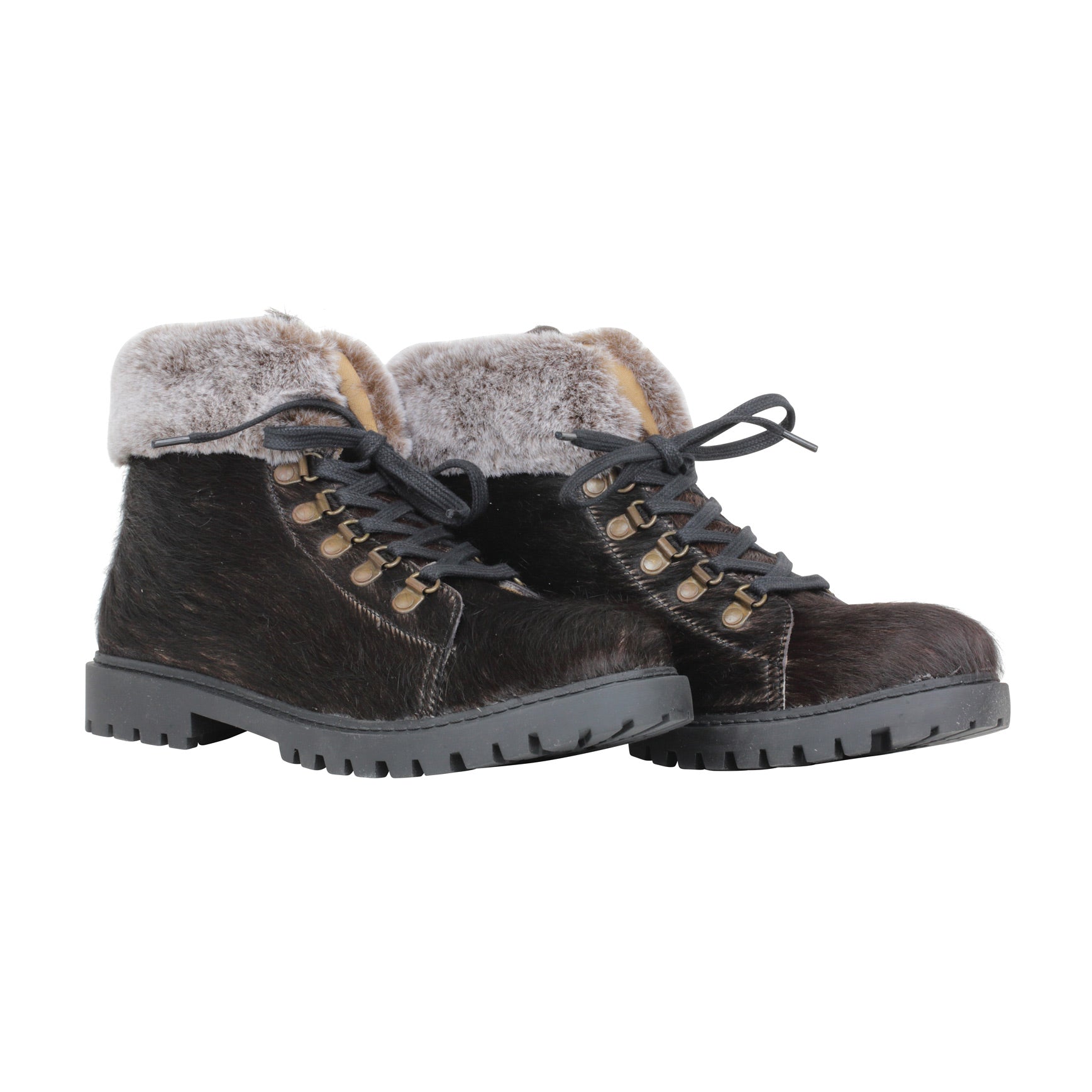 Turbulent Boots
