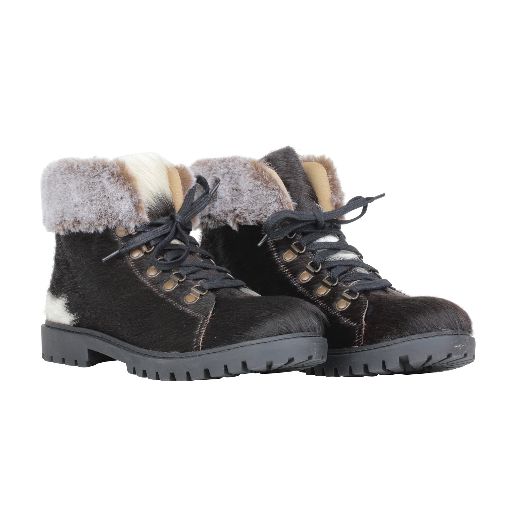 Turbulent Boots