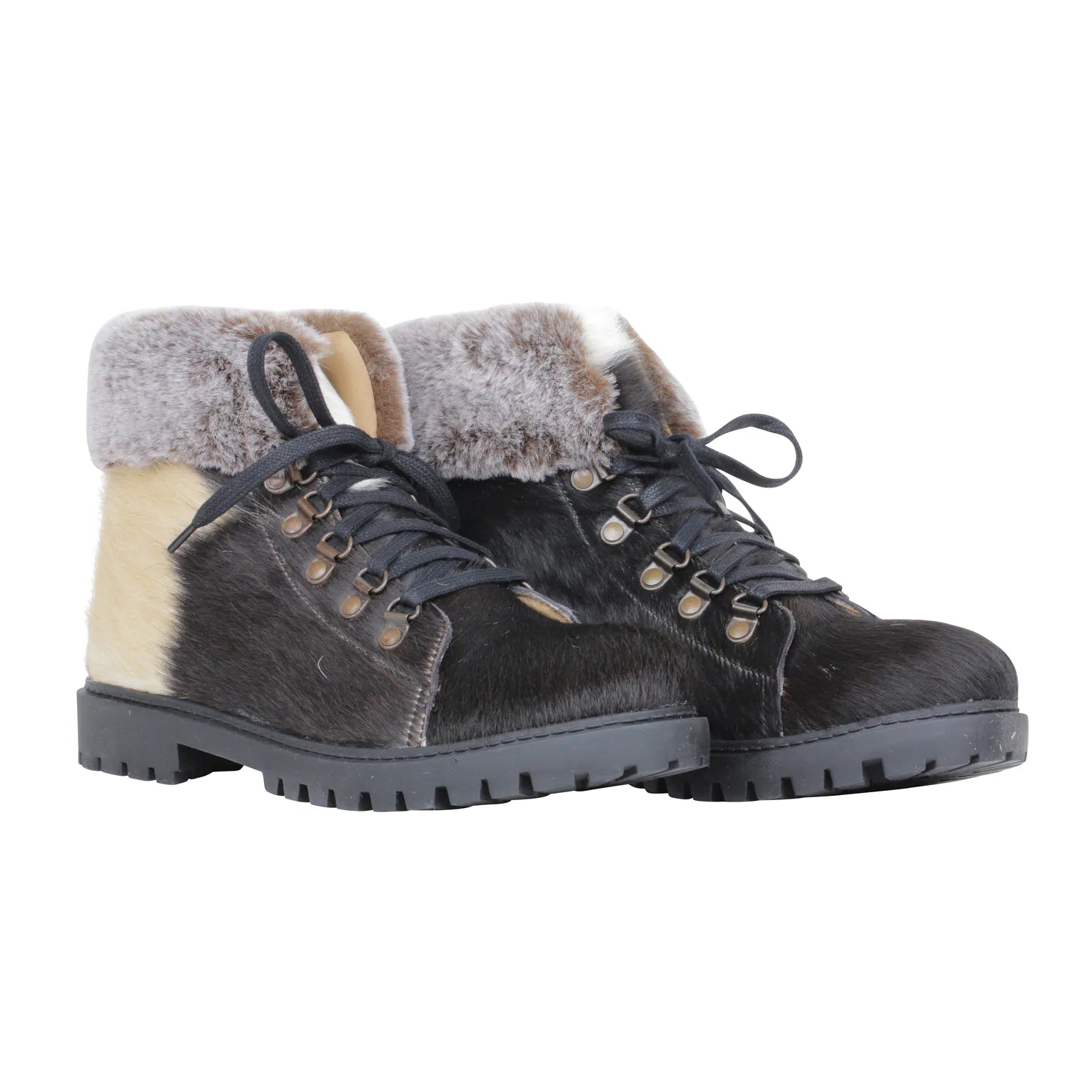 Turbulent Boots