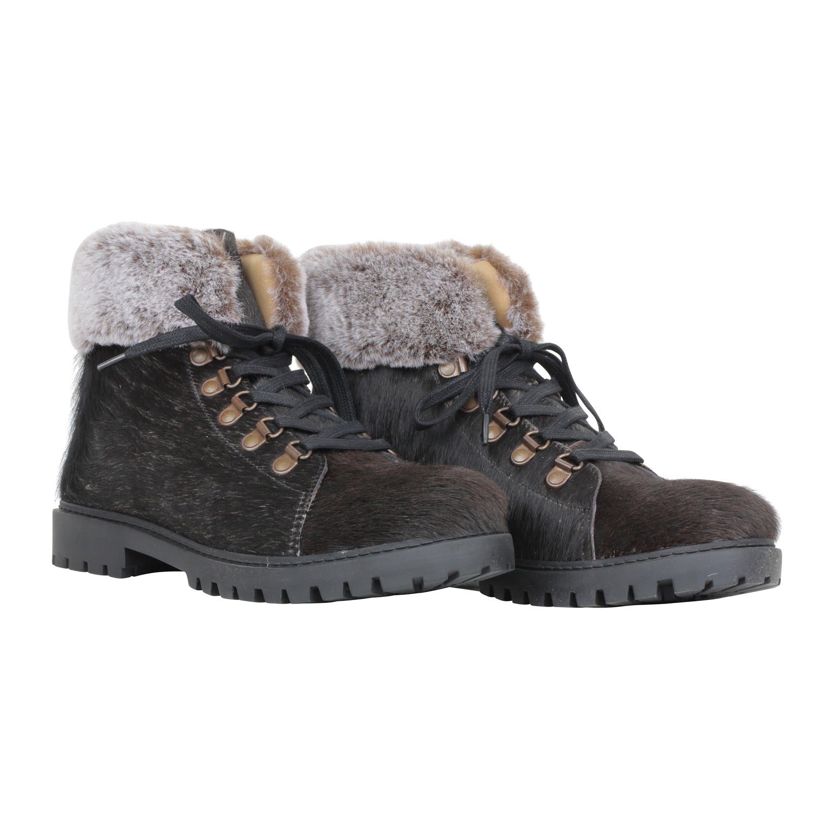 Turbulent Boots