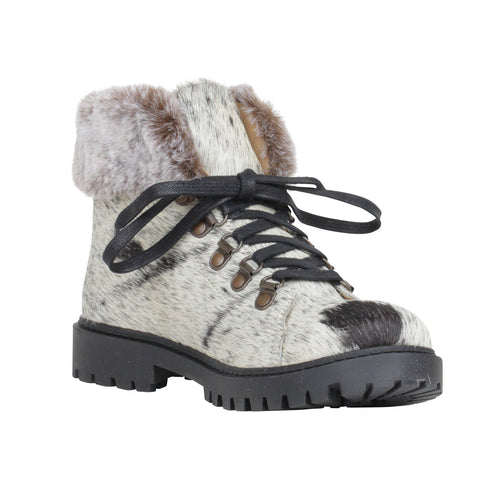Turbulent Boots