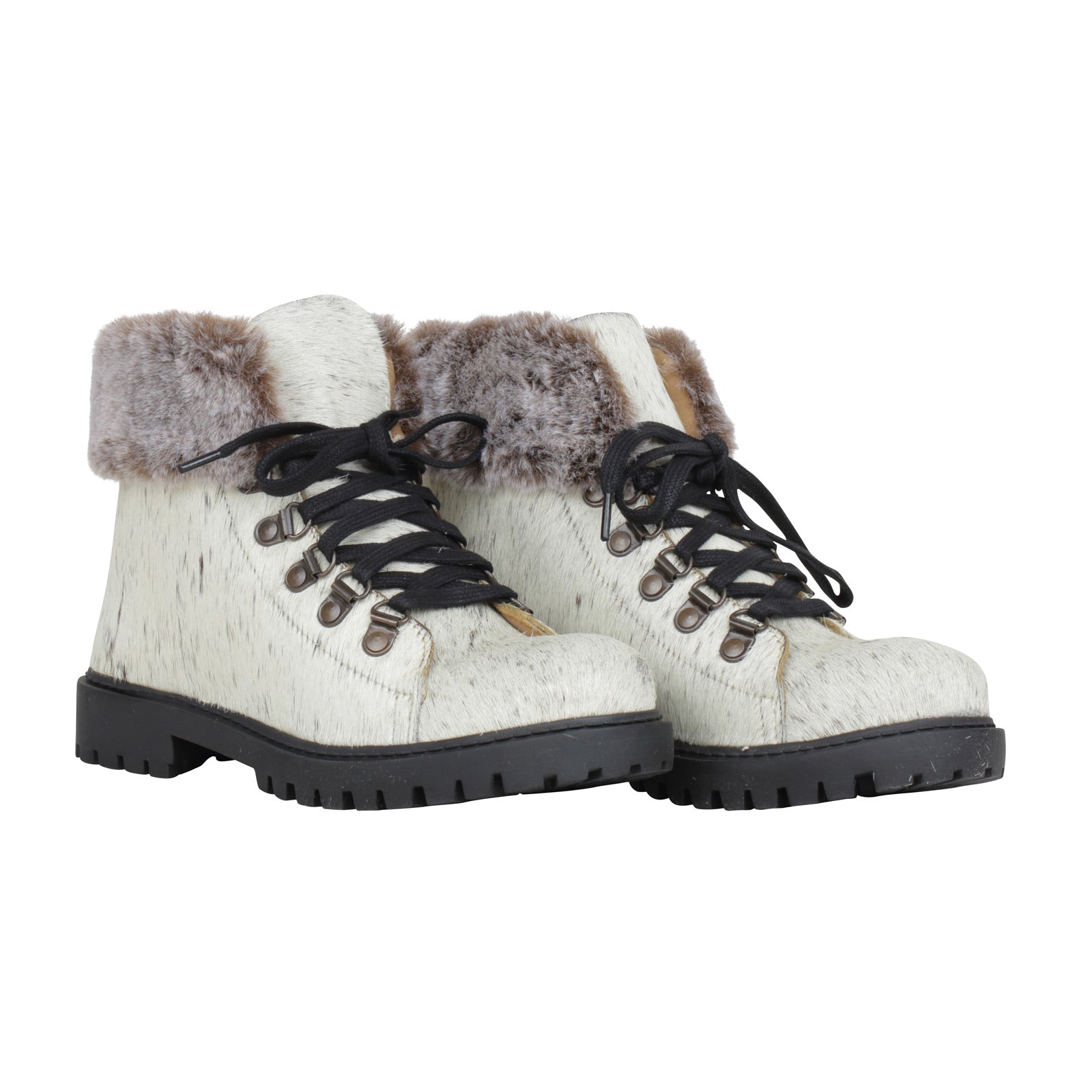 Turbulent Boots