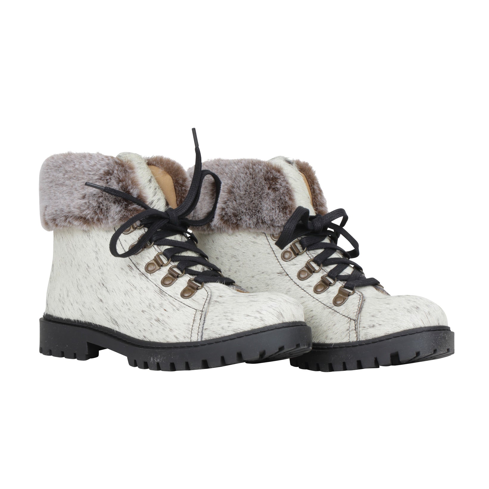 Turbulent Boots