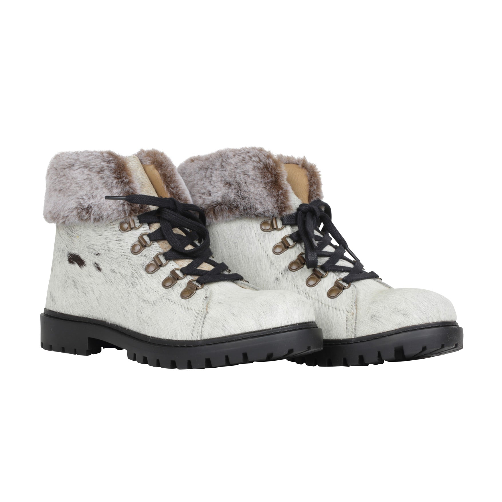 Turbulent Boots