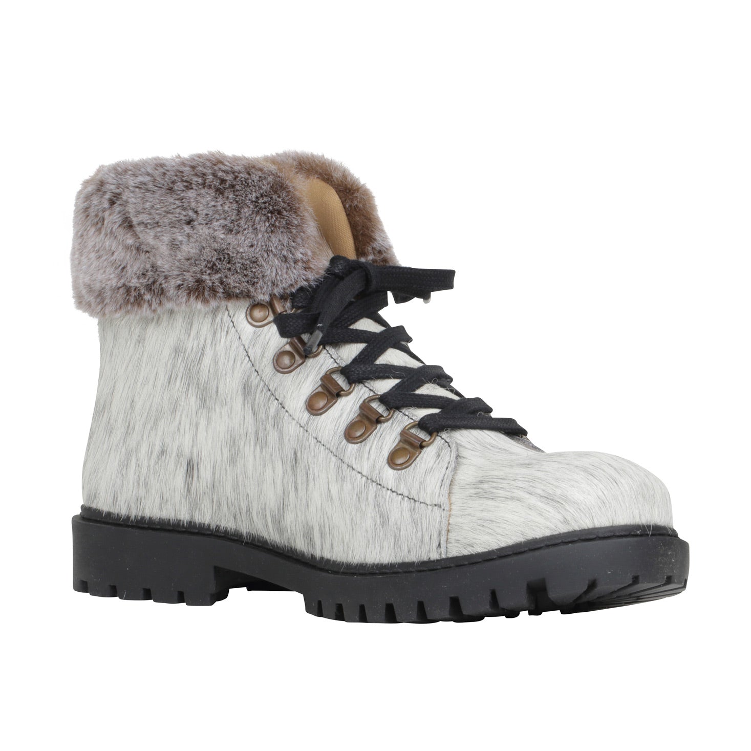 Turbulent Boots