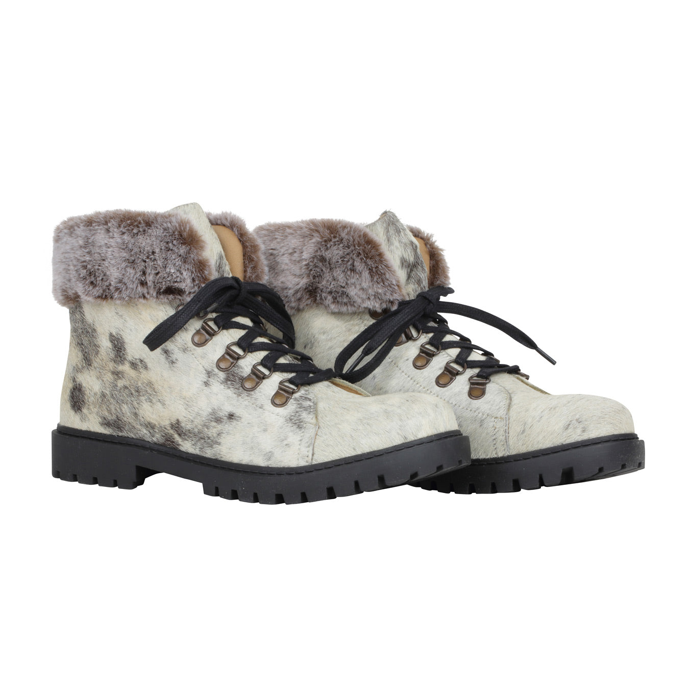 Turbulent Boots