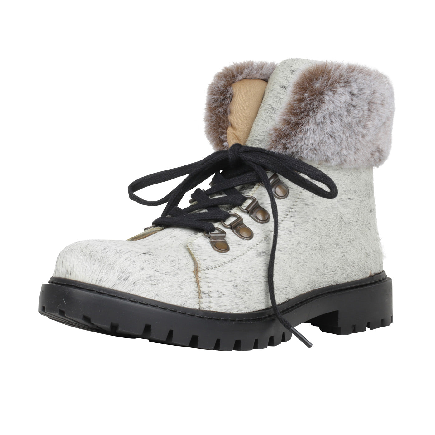 Turbulent Boots