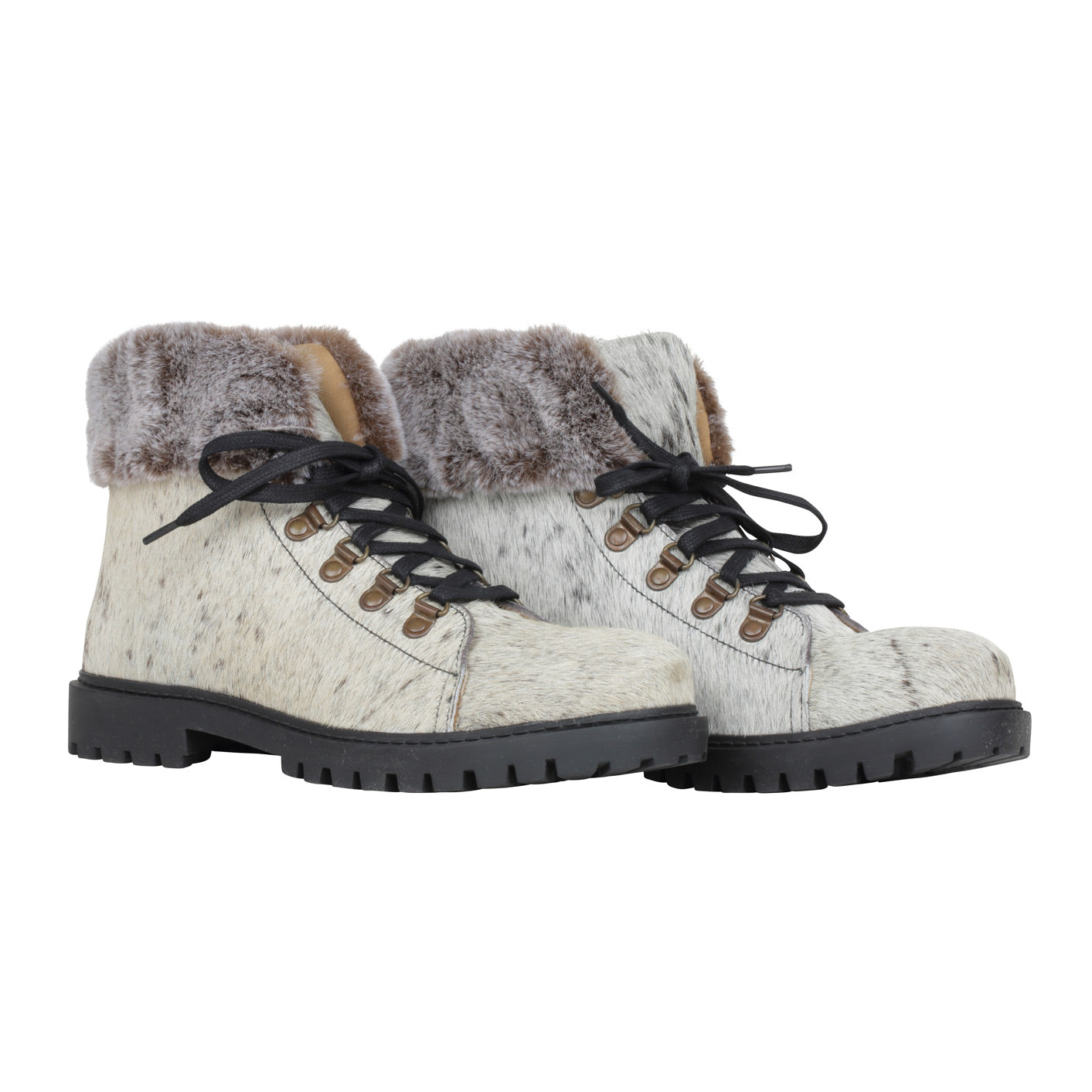 Turbulent Boots