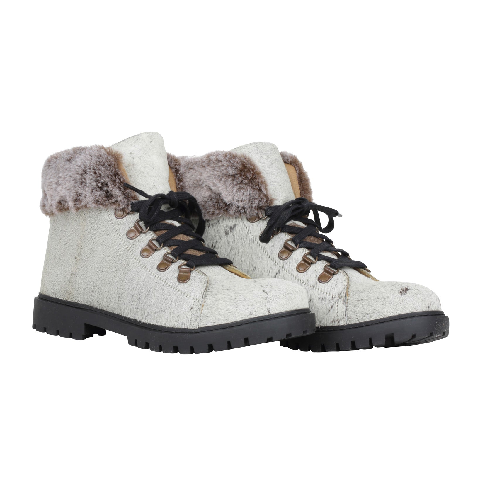 Turbulent Boots