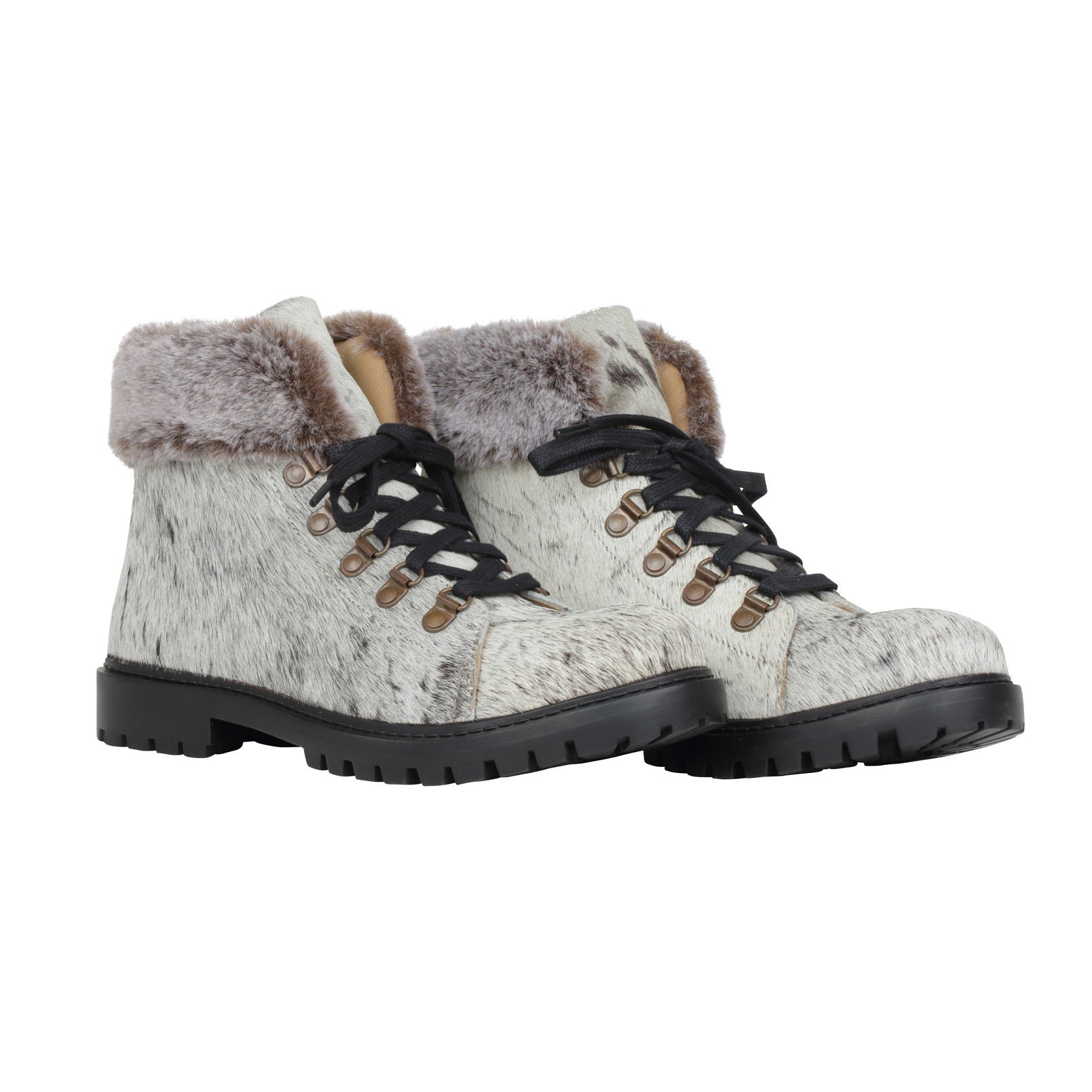 Turbulent Boots