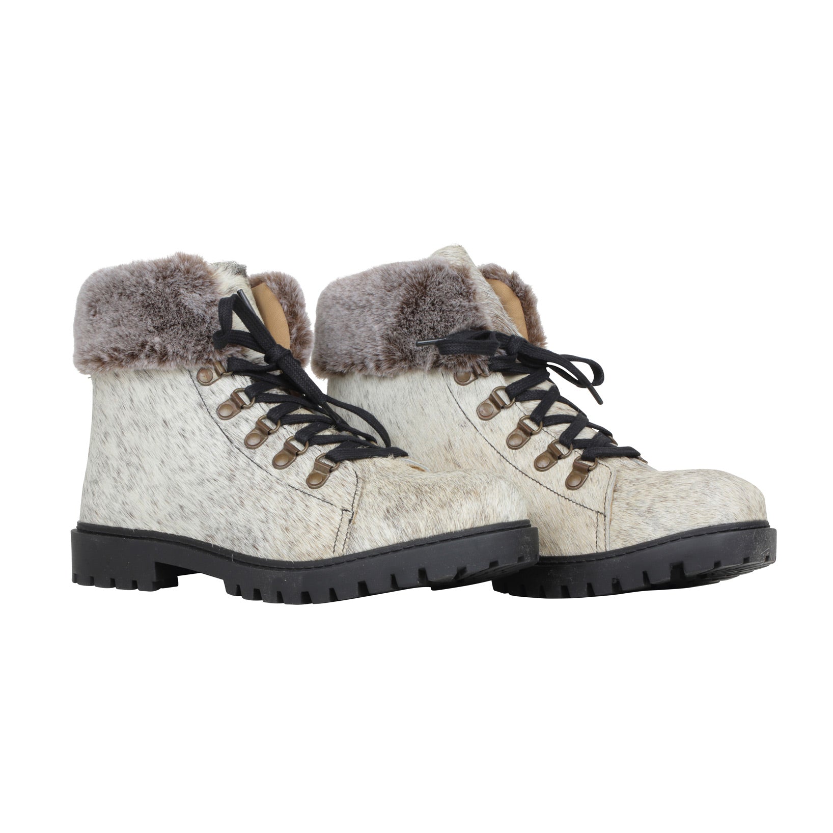 Turbulent Boots