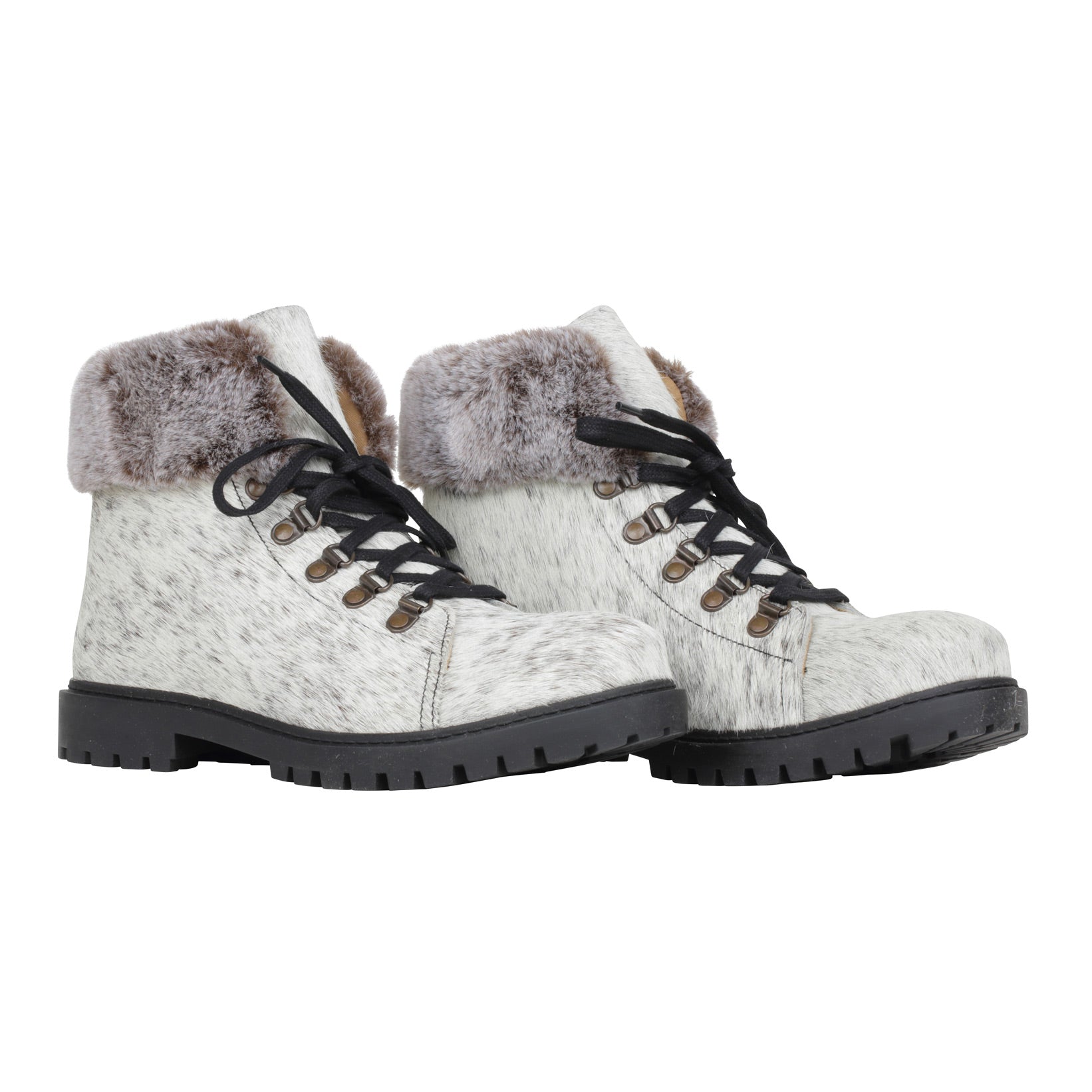 Turbulent Boots