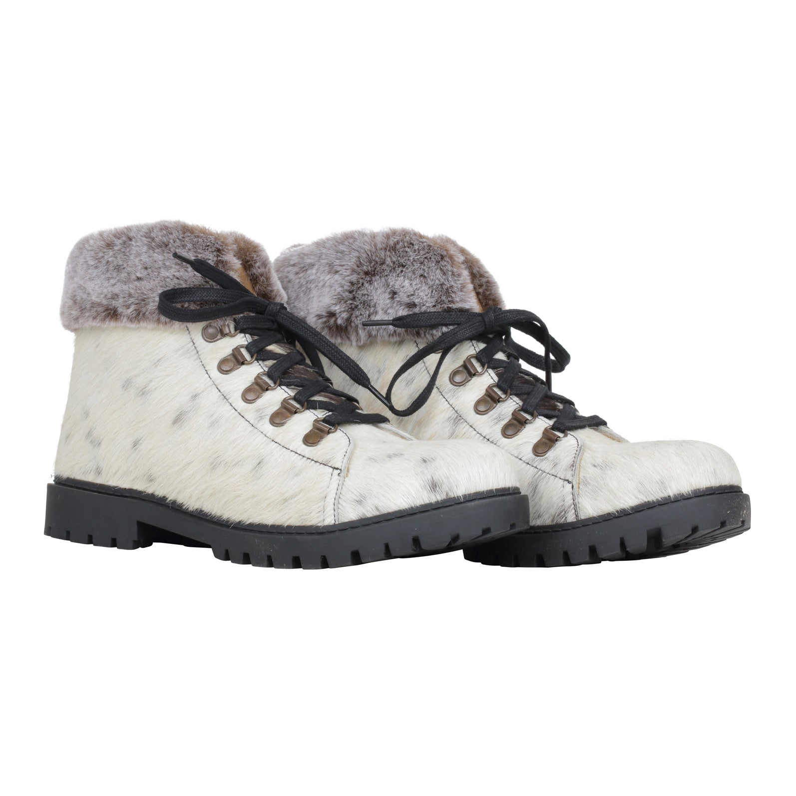 Turbulent Boots