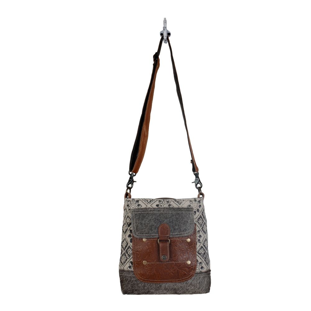 Perfect Mania Shoulder Bag