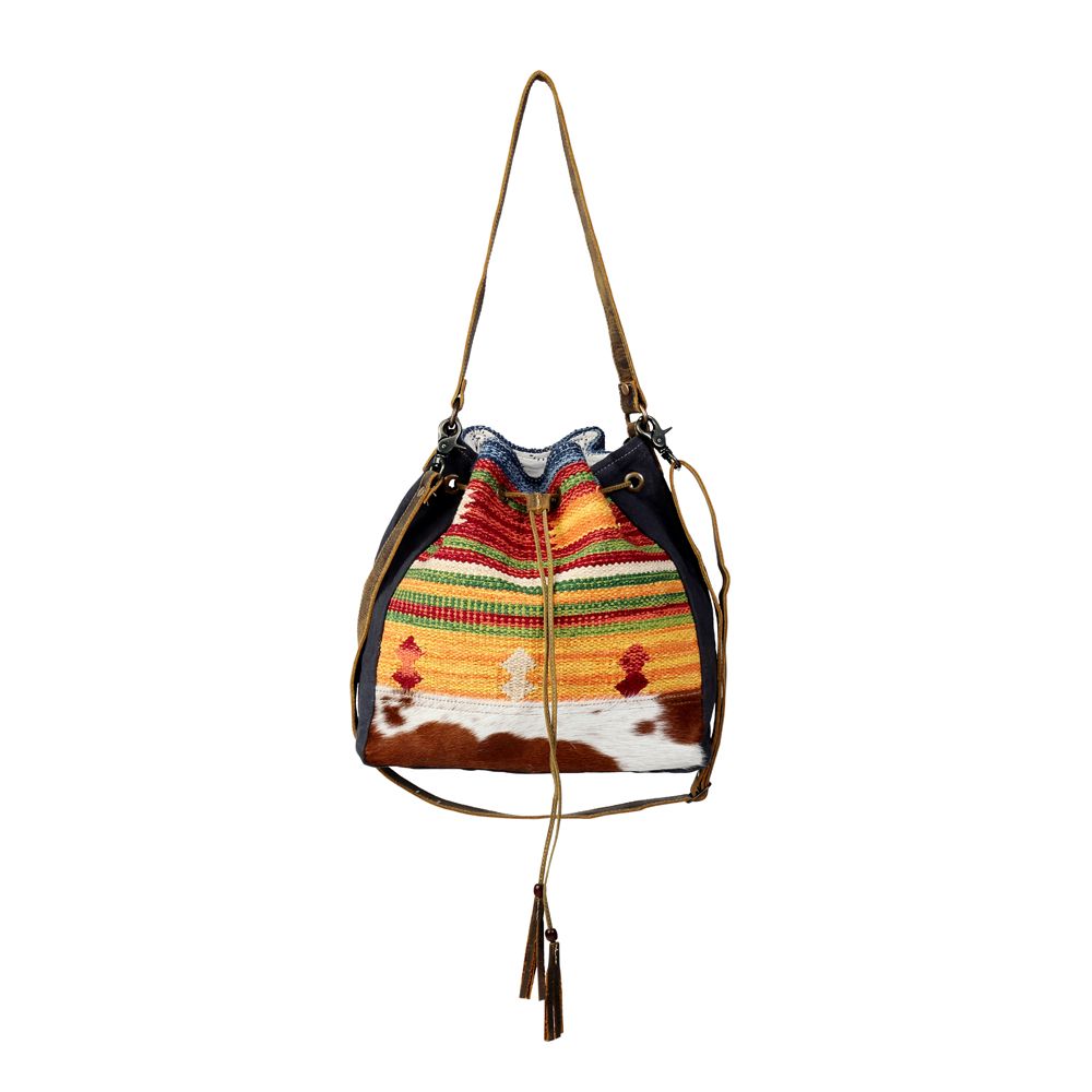 QUICK WITTED BUCKET BAG