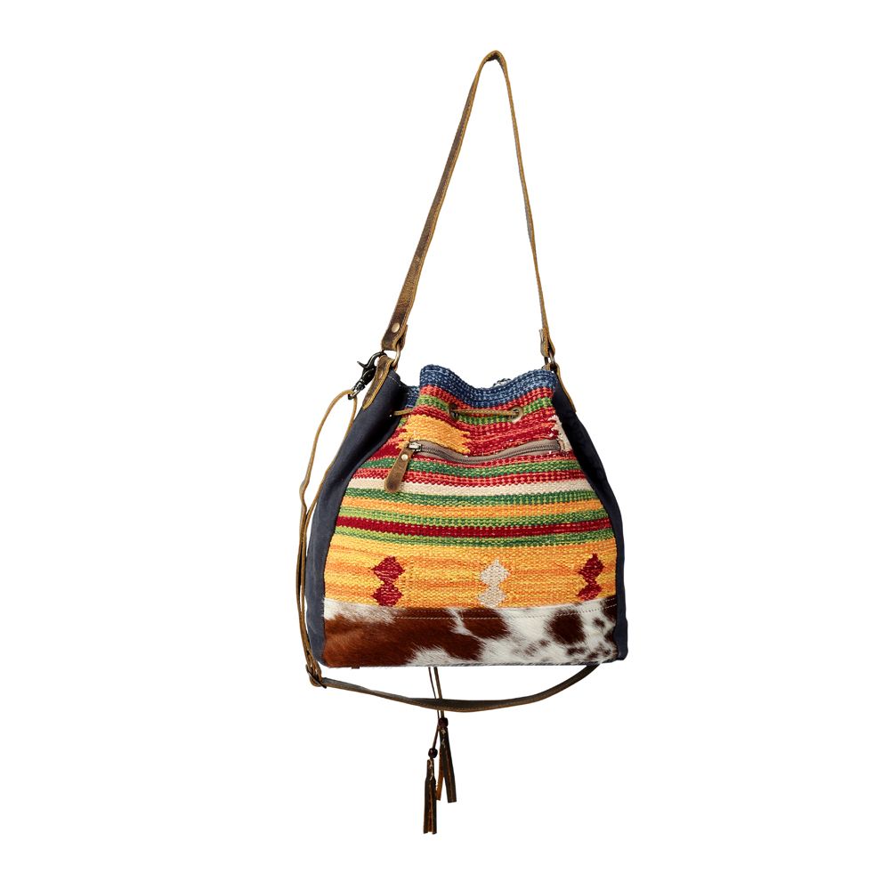 QUICK WITTED BUCKET BAG