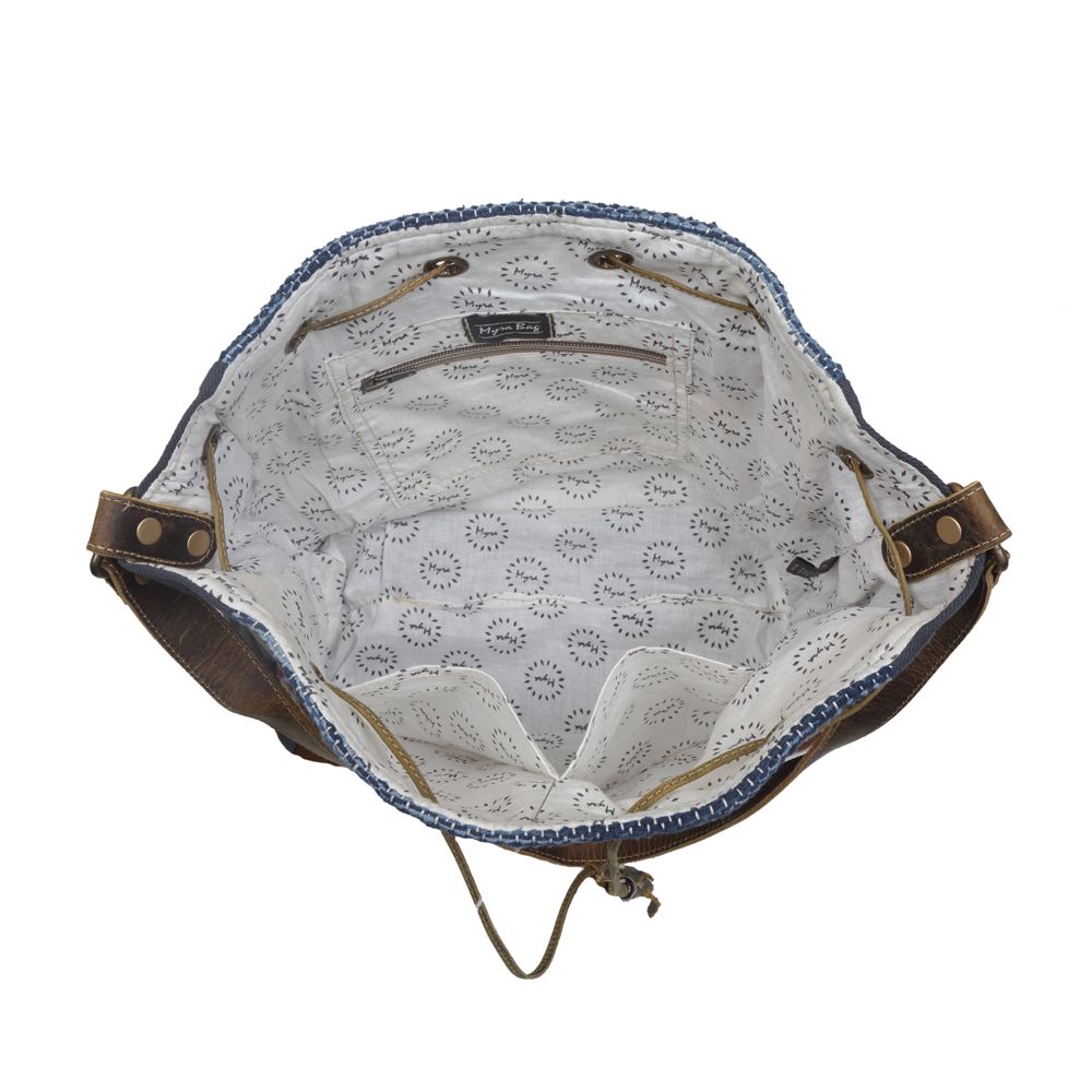 QUICK WITTED BUCKET BAG