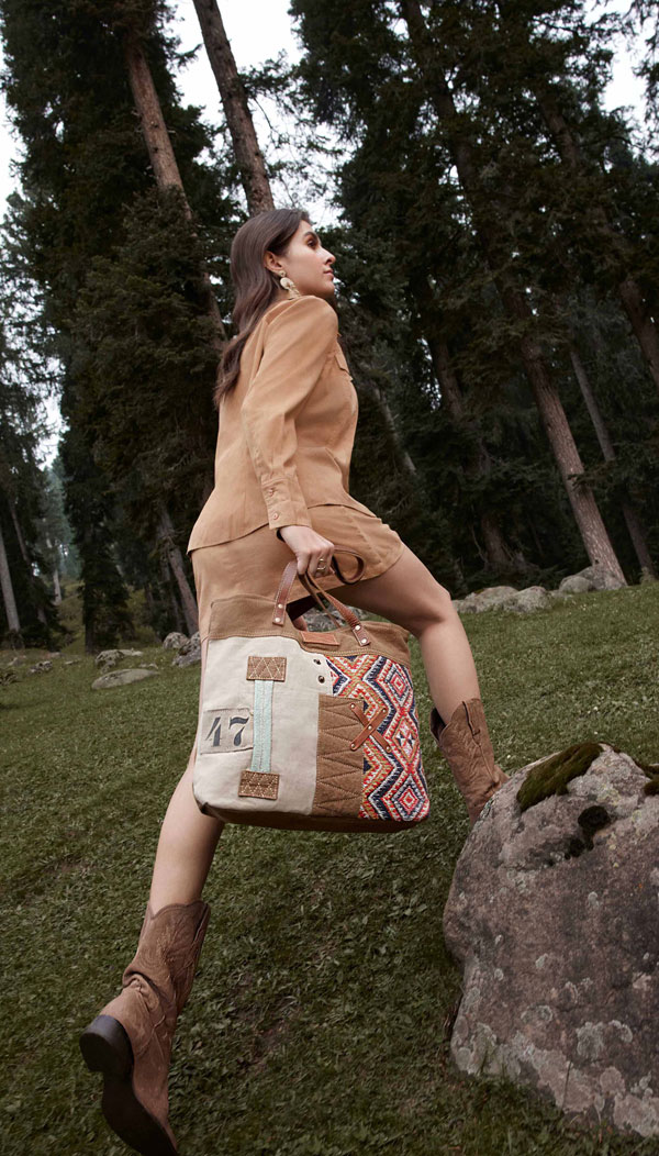 Myra Bag Diversified Bucket Bag - Rug, Hairon & Leather