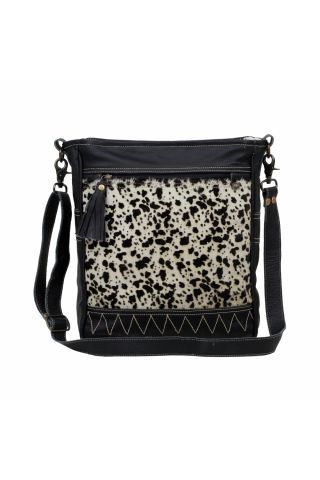 NAIVE  LEATHER AND HAIRON BAG