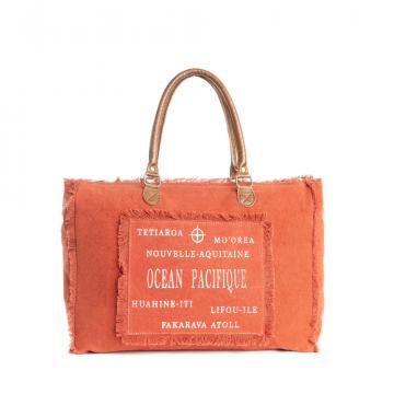 L'Atlantique Weekender in Salmon